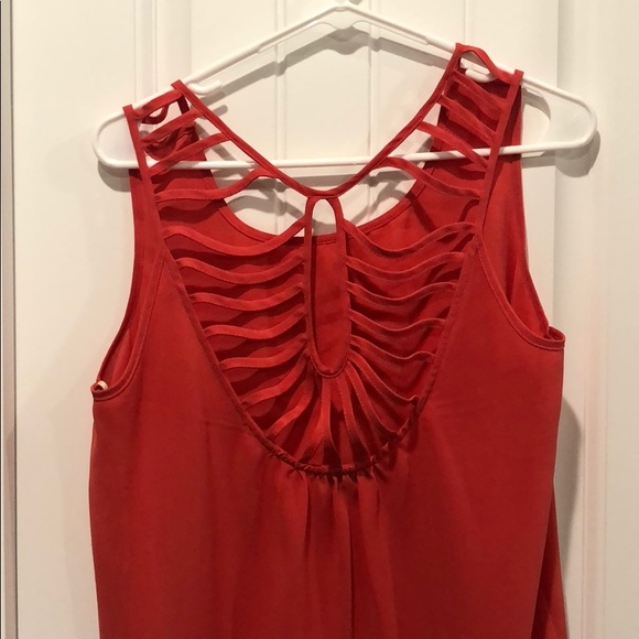 Tank - Picture 2 of 2